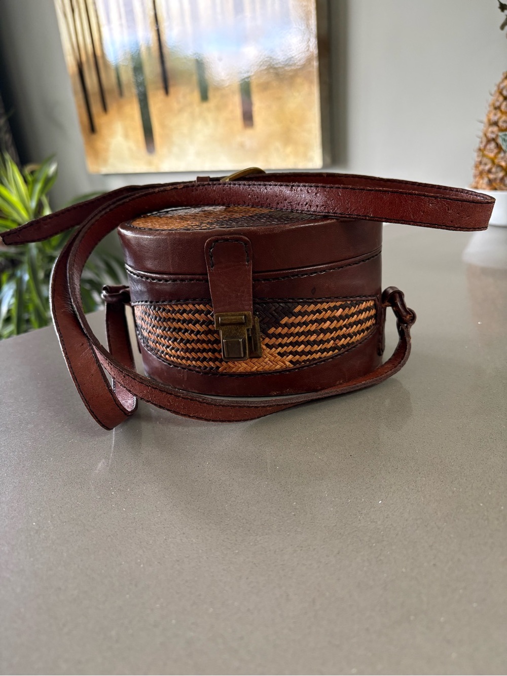 Vintage handwoven rattan and genuine leather box purse 1970s RARE FIND - Picture 8 of 13